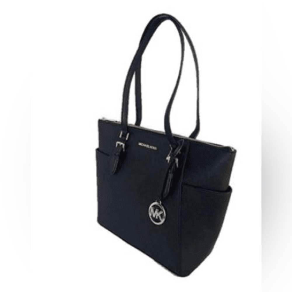 Michael Kors purse and matching wallet included:)